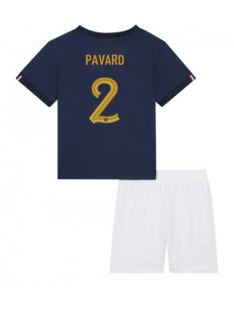 Otroški Nogometna dresi replika Francija Benjamin Pavard #2 Domači SP 2022 Kratek rokav (+ hlače)